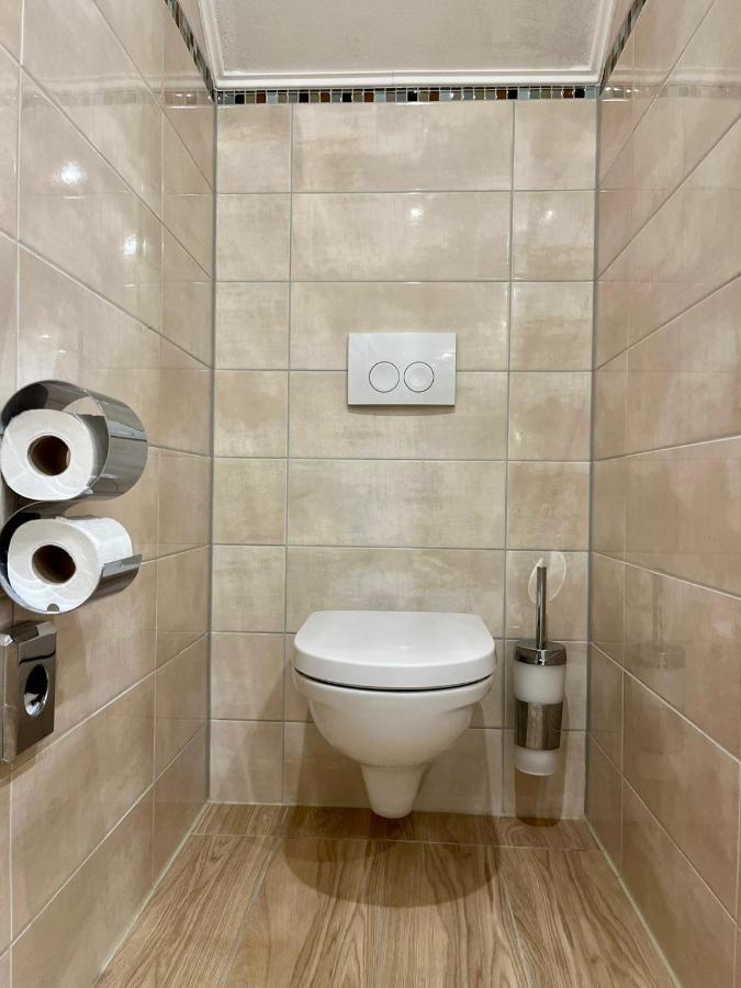 Hotel Stadtvilla Laux Мерциг Екстериор снимка