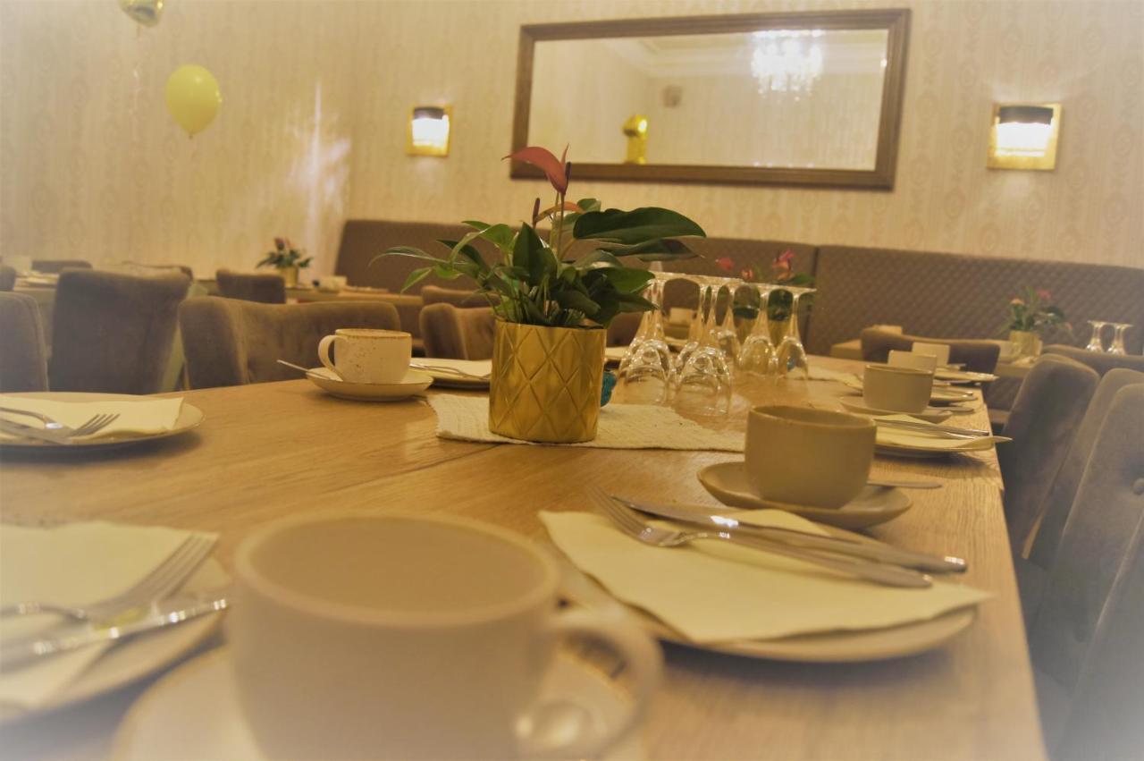 Hotel Stadtvilla Laux Мерциг Екстериор снимка